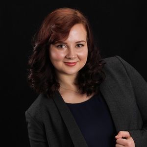 Meet your Posher, Elizabeth